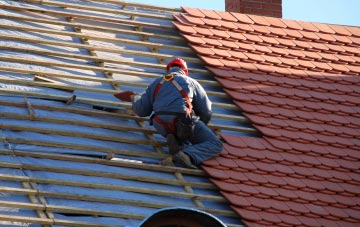 roof tiles Traps Green, Warwickshire